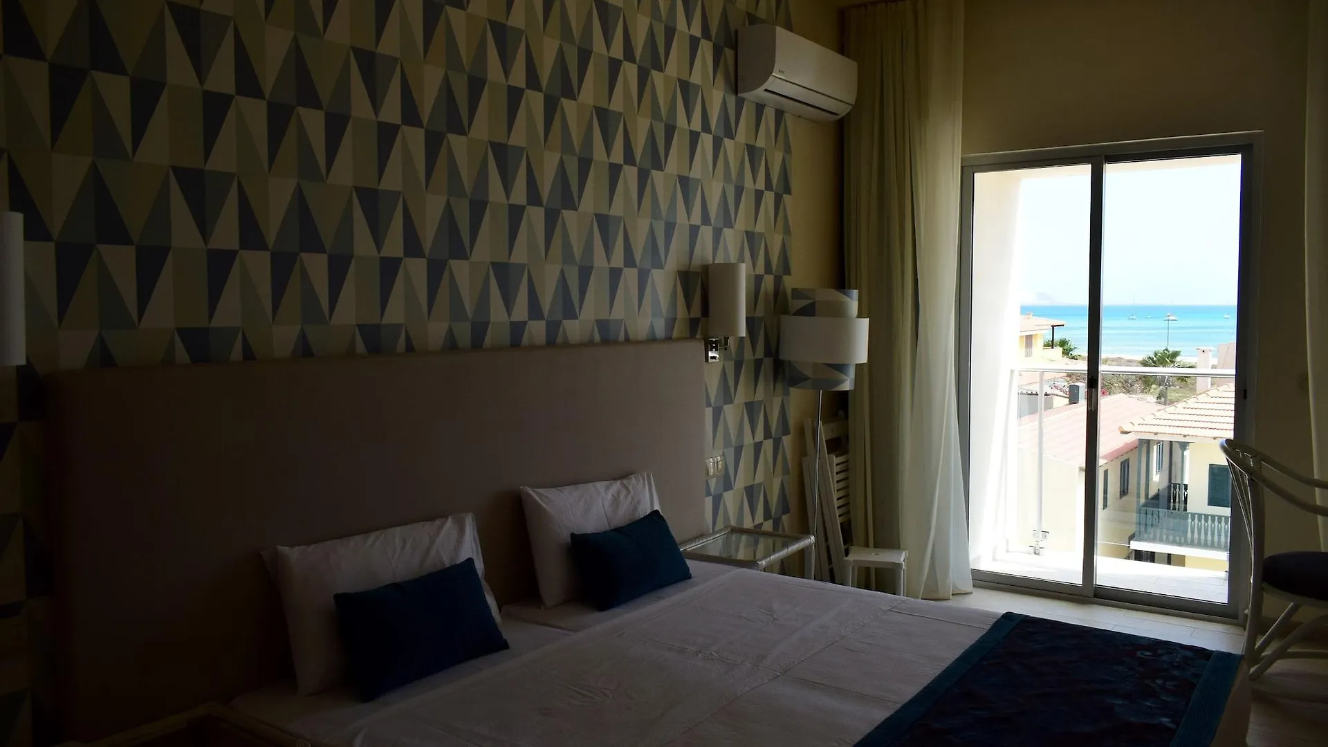Ouril Hotel Agueda Sal Rei 3*,  Cape Verde
